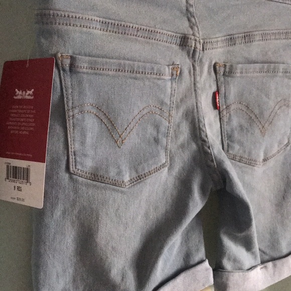 Levi’s girl’s mid rise midi shorts - Picture 7 of 7
